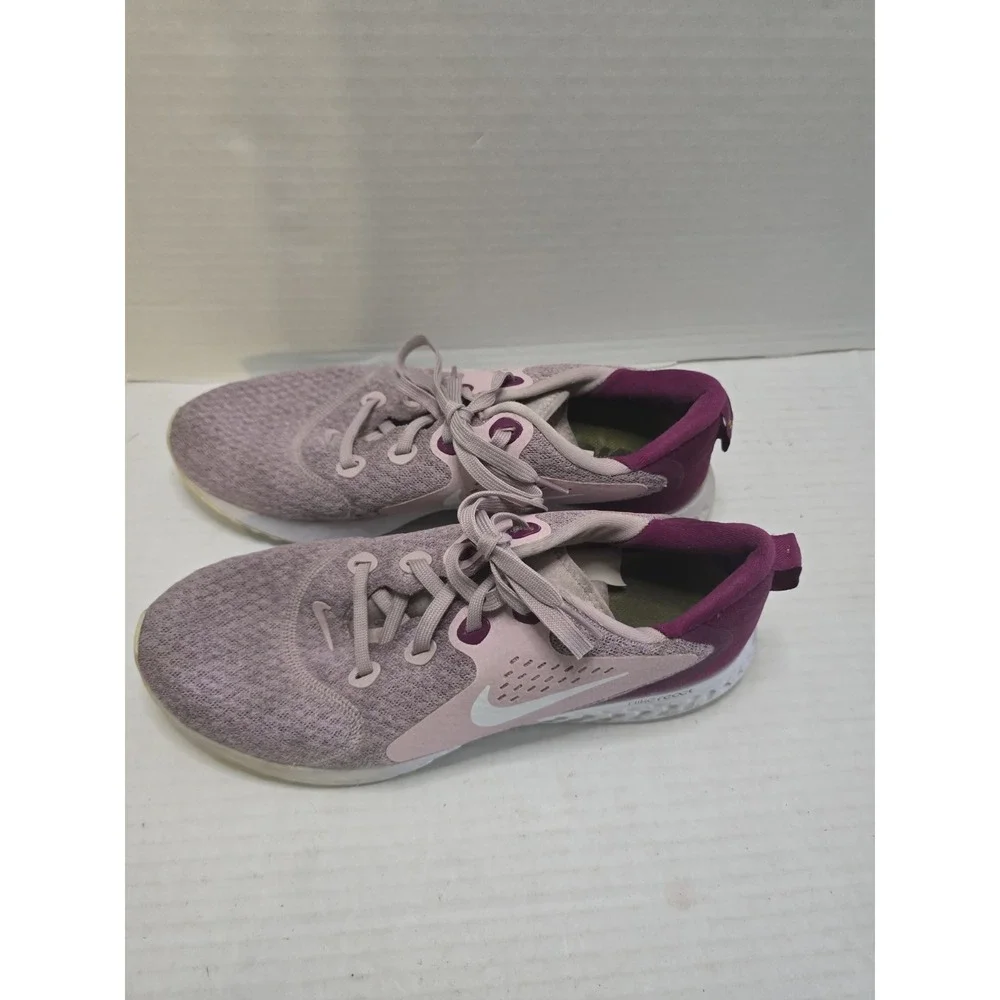 Women Nike‎ React